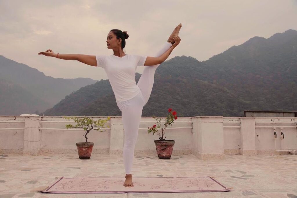  Female Yoga instructor Urmi Pandya 